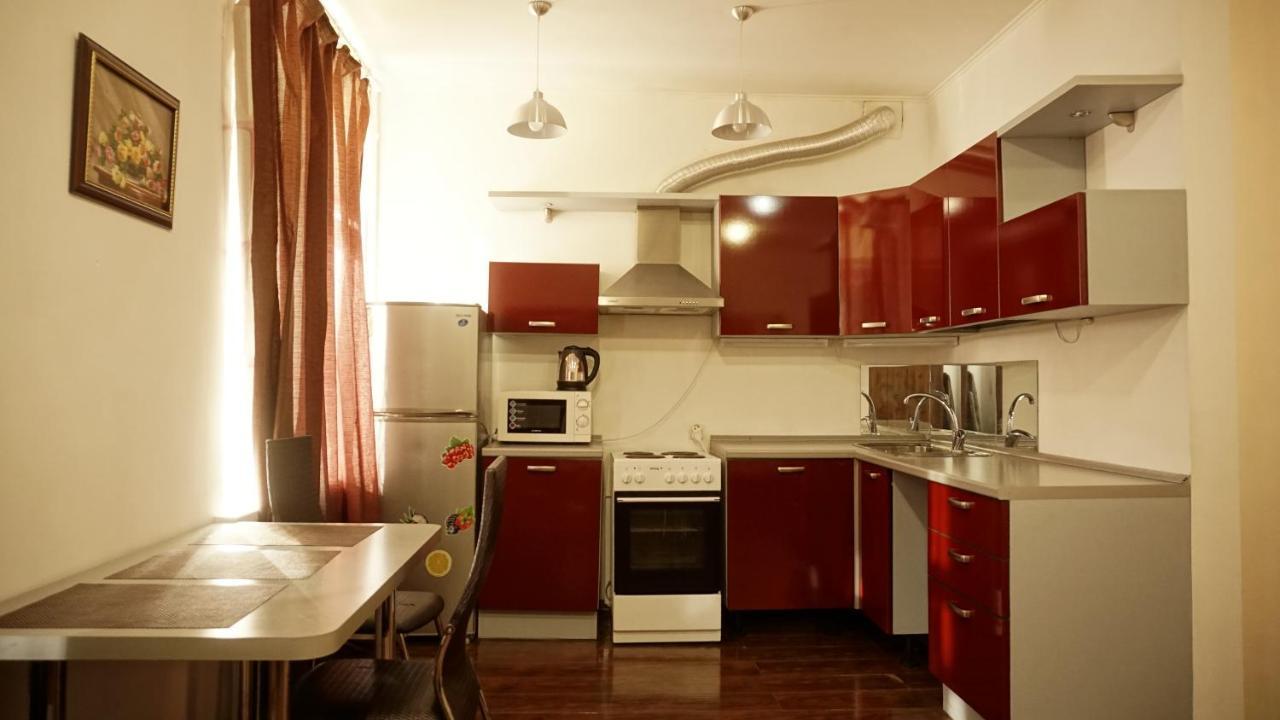 Doba In Ua Centre Apartments Днепър Екстериор снимка