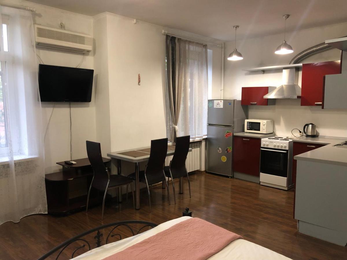 Doba In Ua Centre Apartments Днепър Екстериор снимка